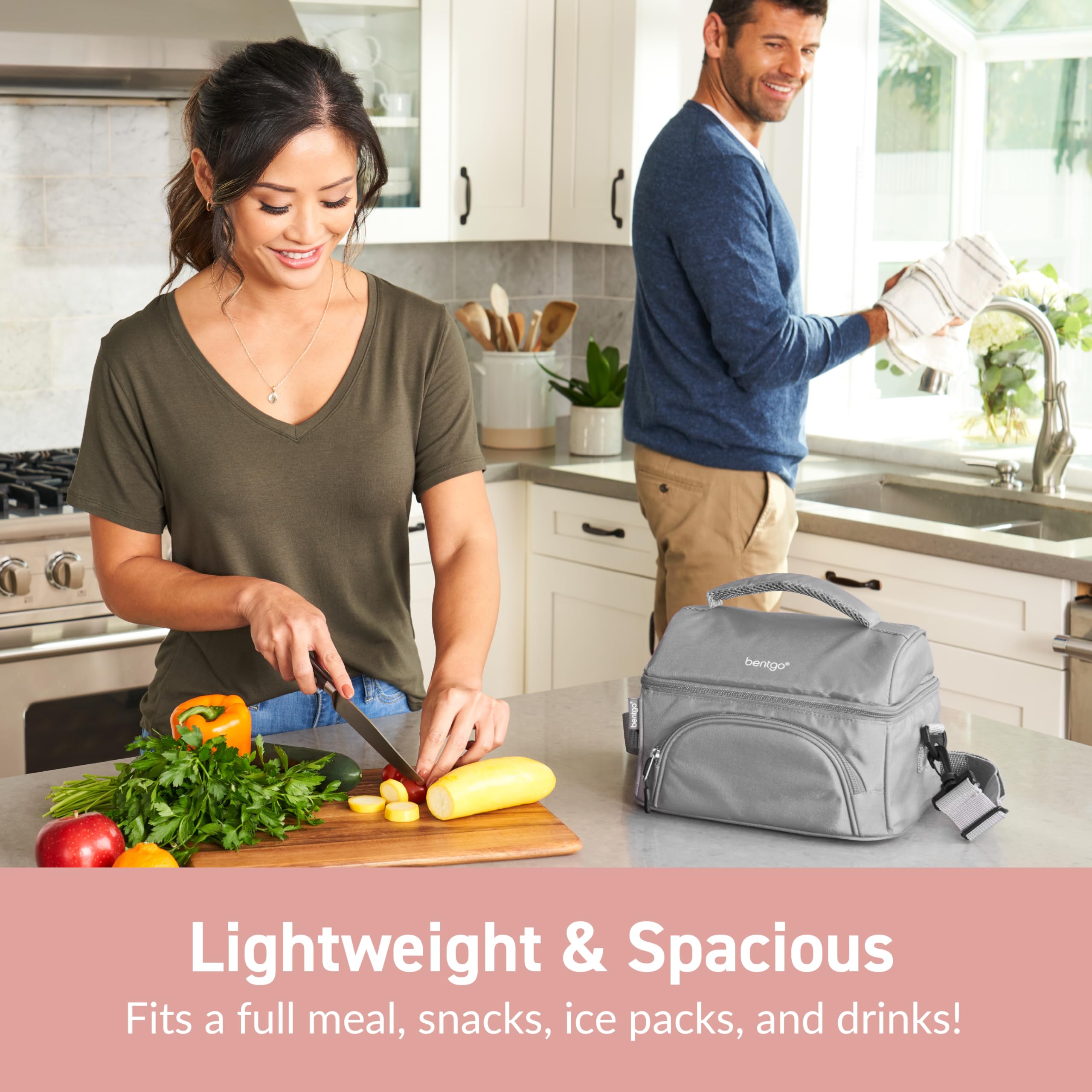 Bentgo Deluxe Lunch Bag padded handle enables comfortable hand transport.