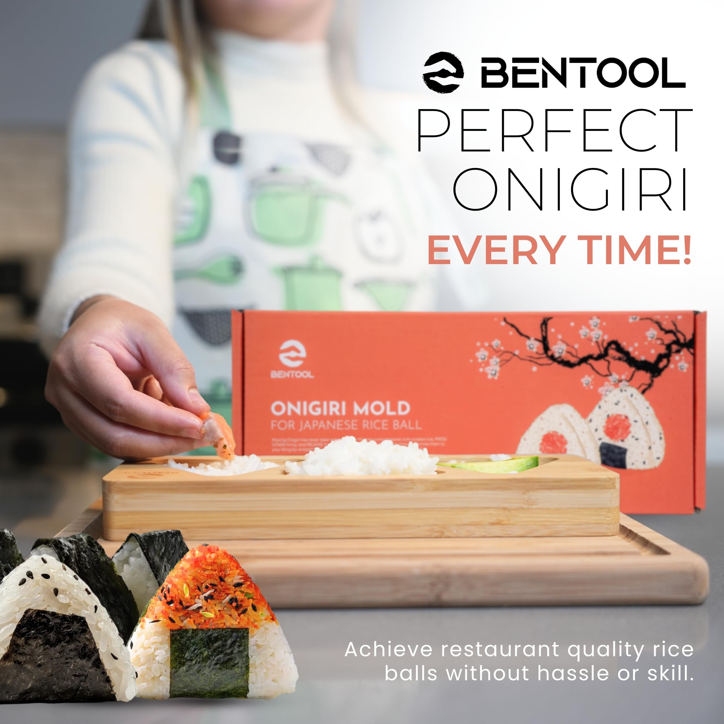 BENTOOL onigiri mold set makes a gift for cuisine lovers.