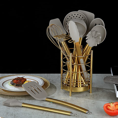 Berglander Gold measuring spoons and cups ensure accurate seasoning.
