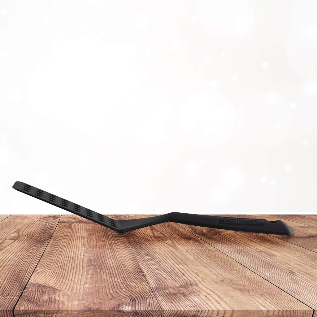 Berndes dishwasher-safe spatula offers easy cleanup after quick meal prep