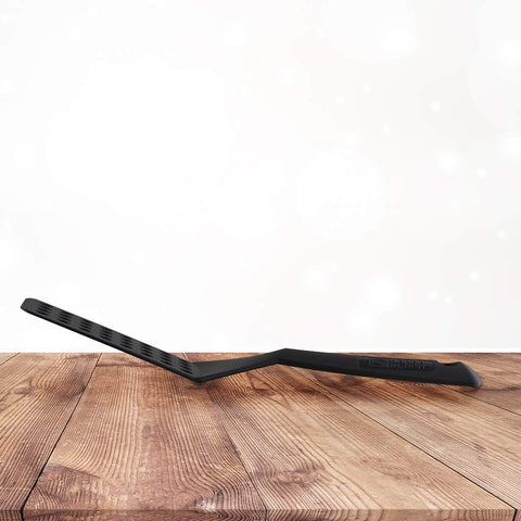 Berndes dishwasher-safe spatula offers easy cleanup after quick meal prep