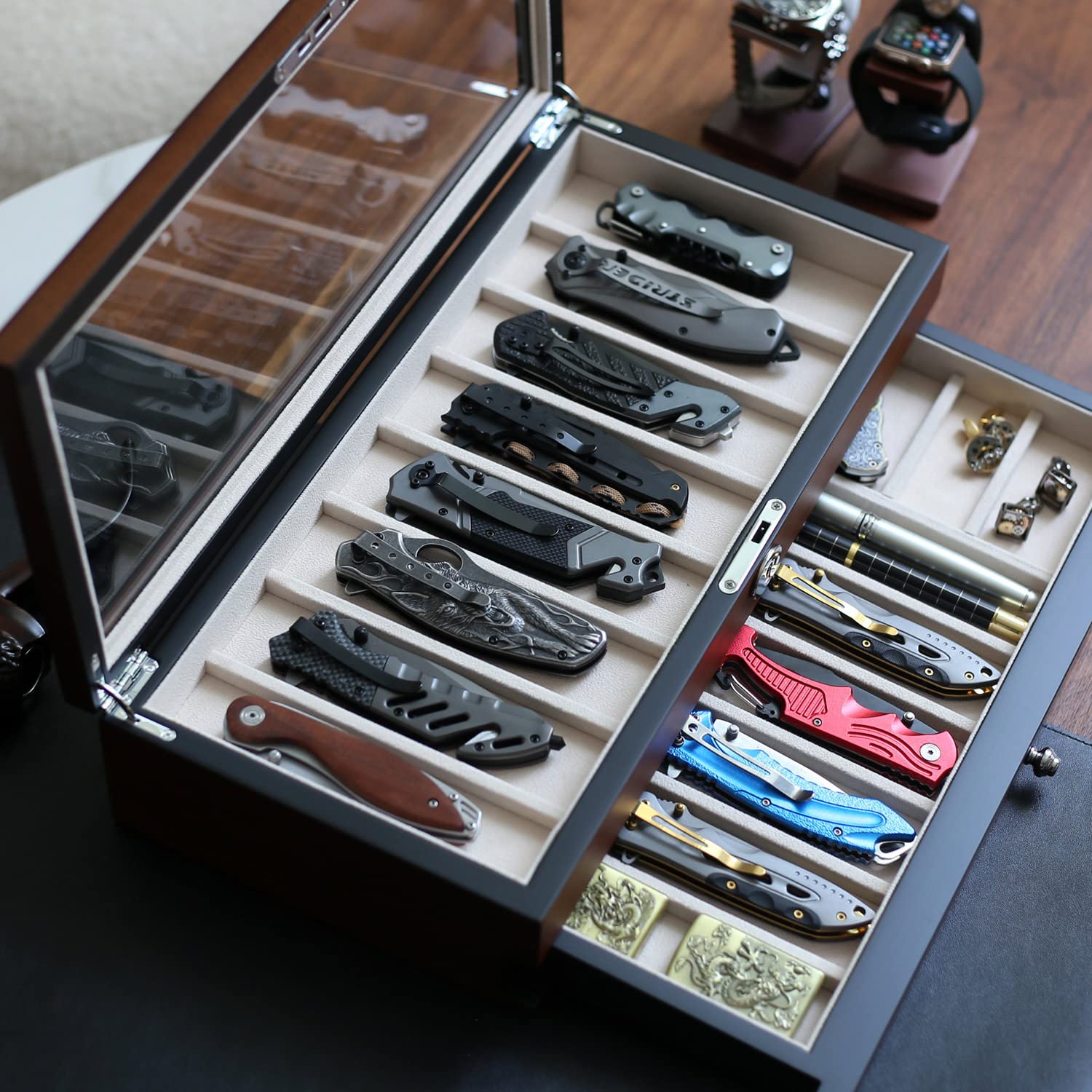 Besforu two-tier grid organization keeps knives neatly separated