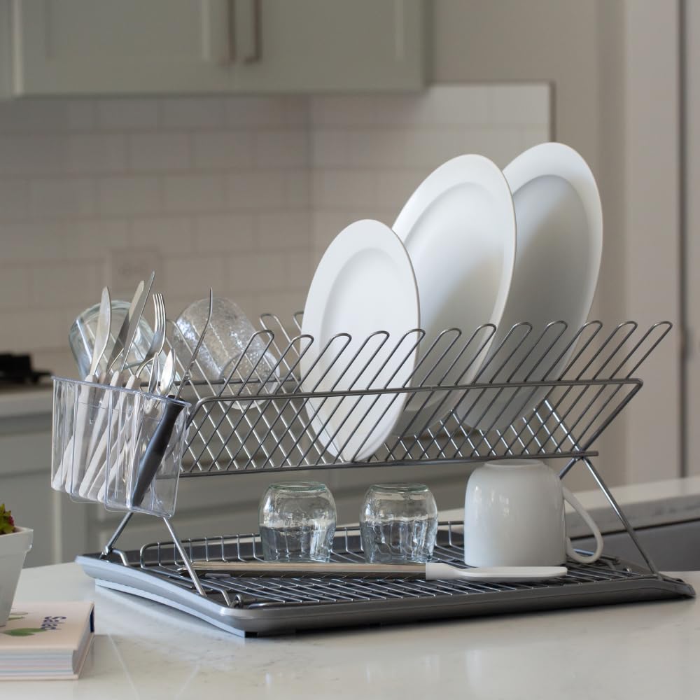 Better Houseware slim, lightweight board complements modern kitchens while protecting counters.