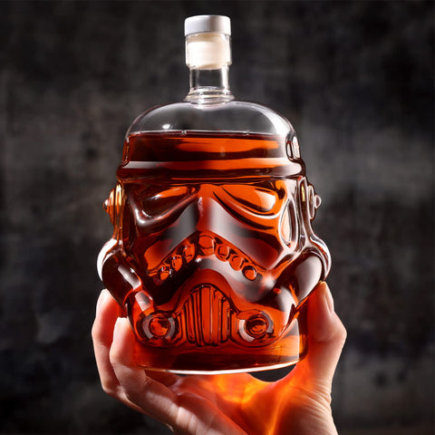 BEYOND MS 750ml capacity decanter ready for small gatherings.