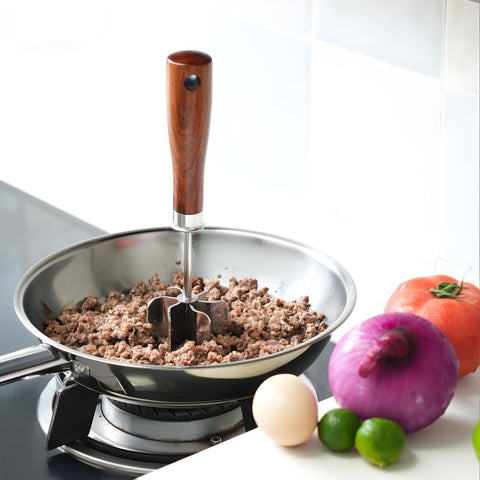 BGWARA polished stainless steel surface reduces sticking and simplifies cleaning.