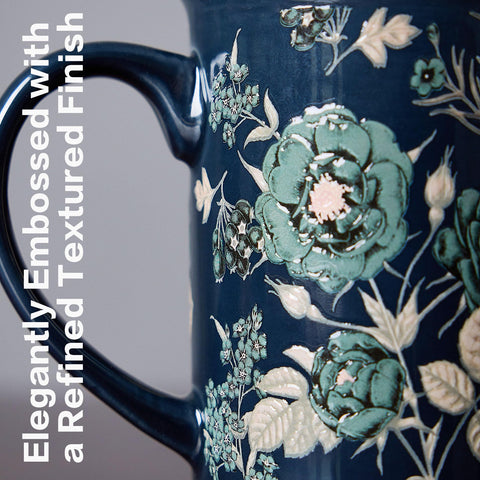 Comfortable grip on the BICETTO Royal Bloom mug for easy sipping.