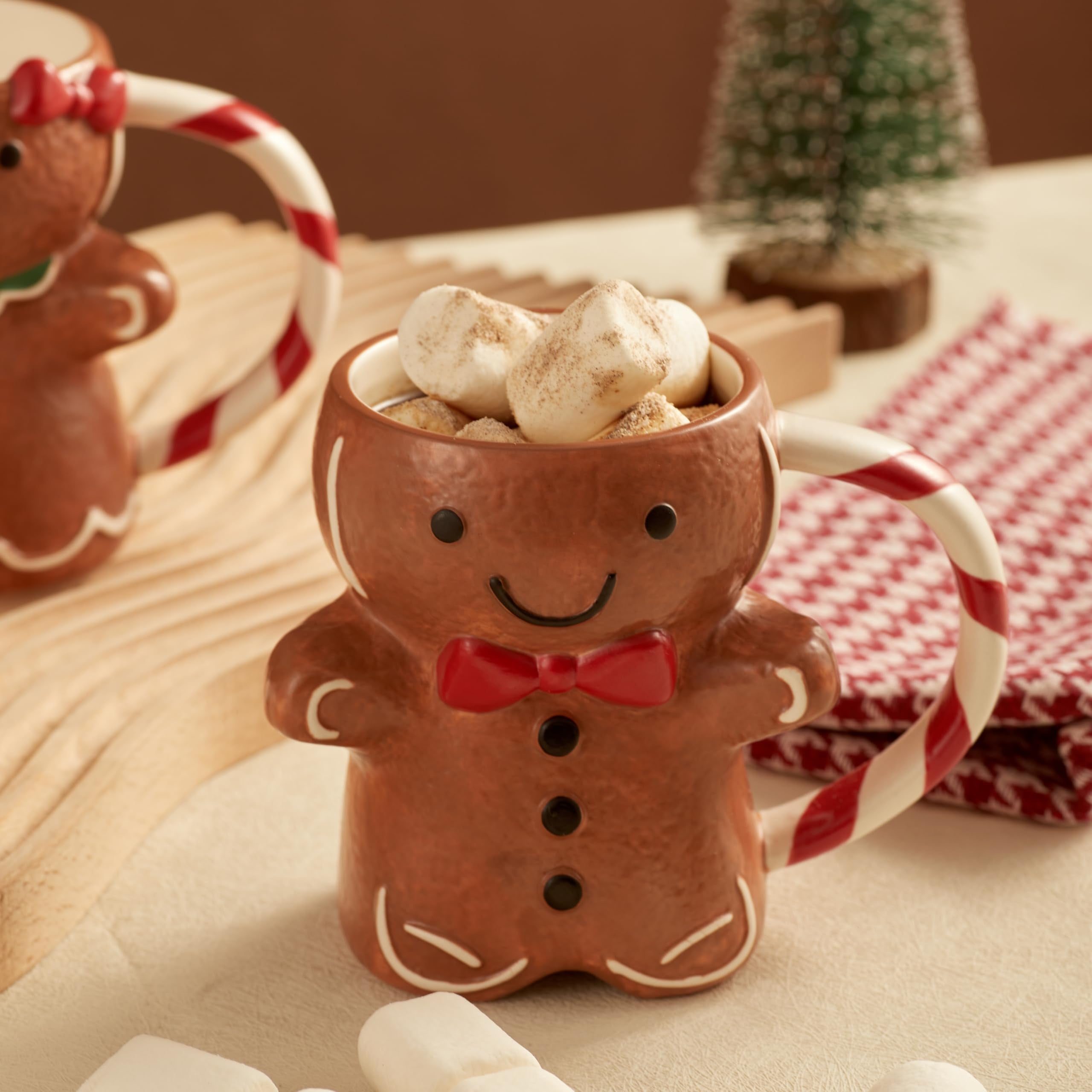 Bico Gingerbread Man mug dishwasher-safe for easy cleanup after gatherings.