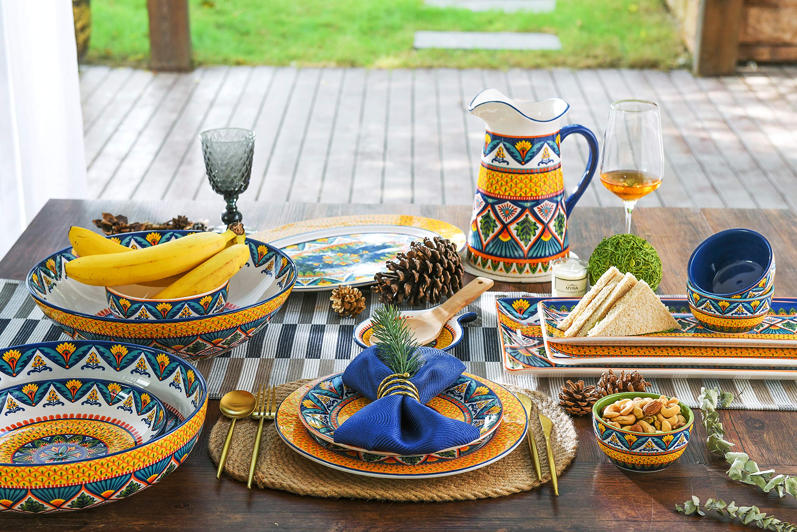 Bico Havana spoon rest makes a thoughtful gift for home cooks and entertainers.