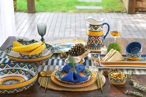 Bico Havana spoon rest makes a thoughtful gift for home cooks and entertainers.