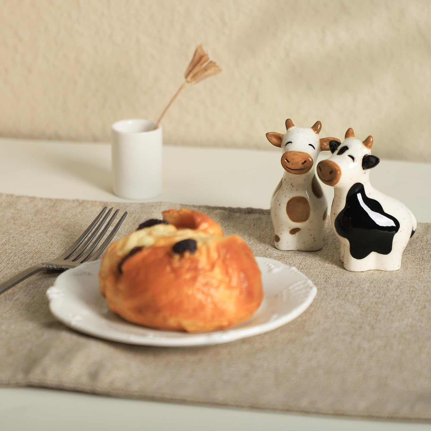 Bicuzat cow shakers for kitchen or dining room decor and use.
