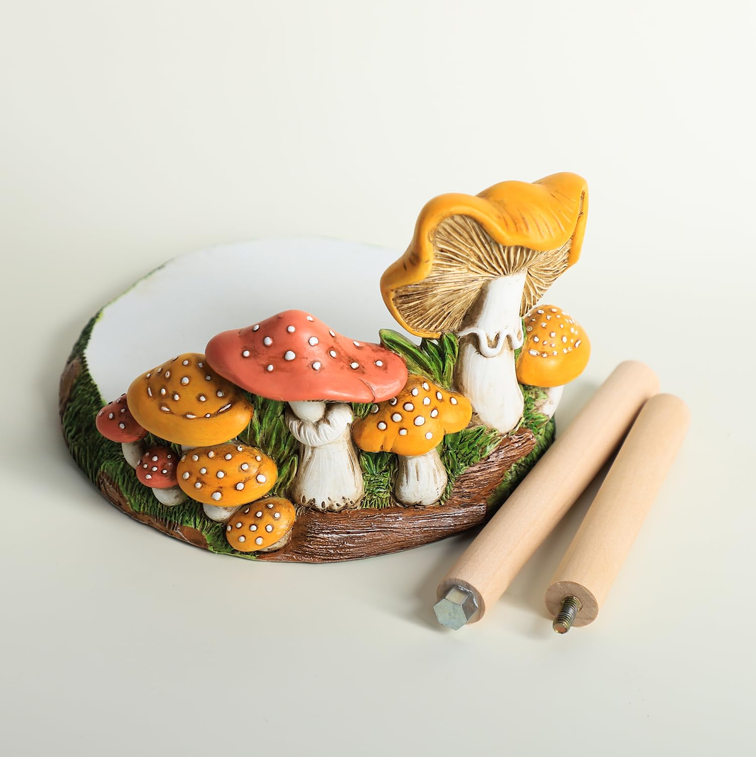 Bicuzat paper towel holder decor piece with nostalgic charm for display