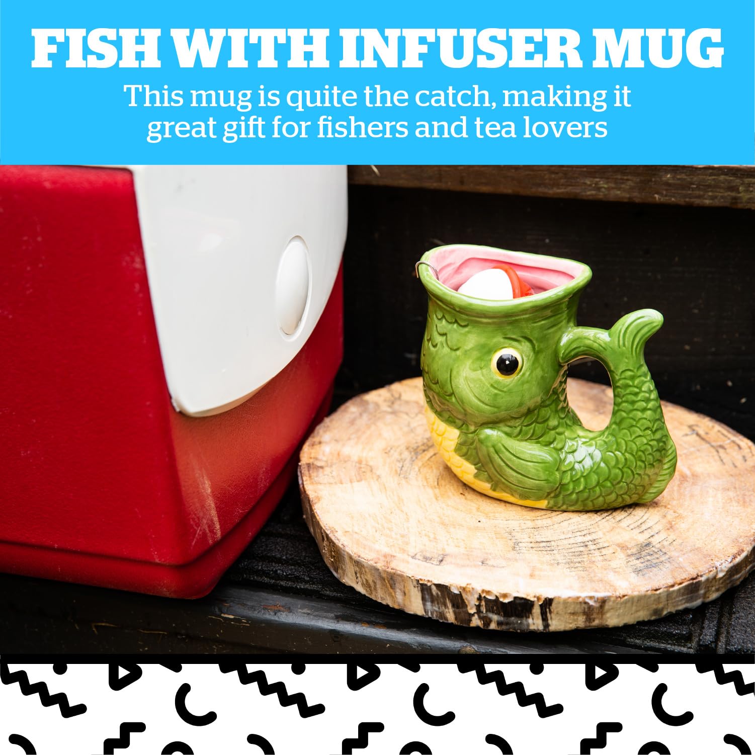 Close-up of the bobber tea infuser in the BigMouth mug.