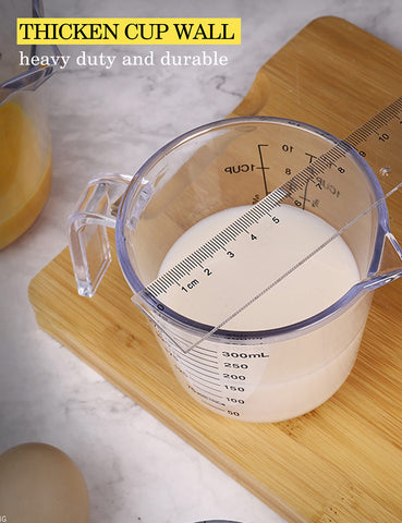 BINGBING measuring cups are made from food-grade thickened plastic.