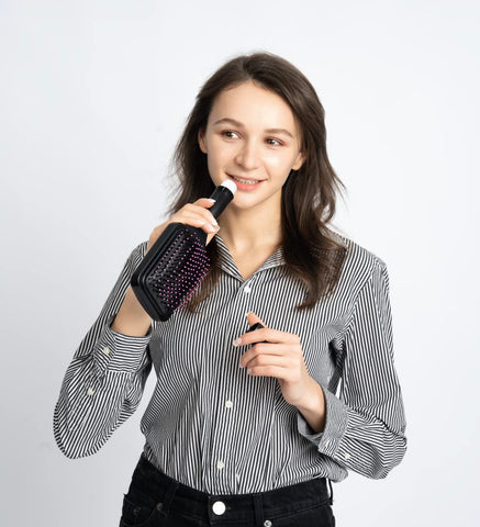 Binocktails Bev-Brush ideal for festivals and concerts with subtle styling