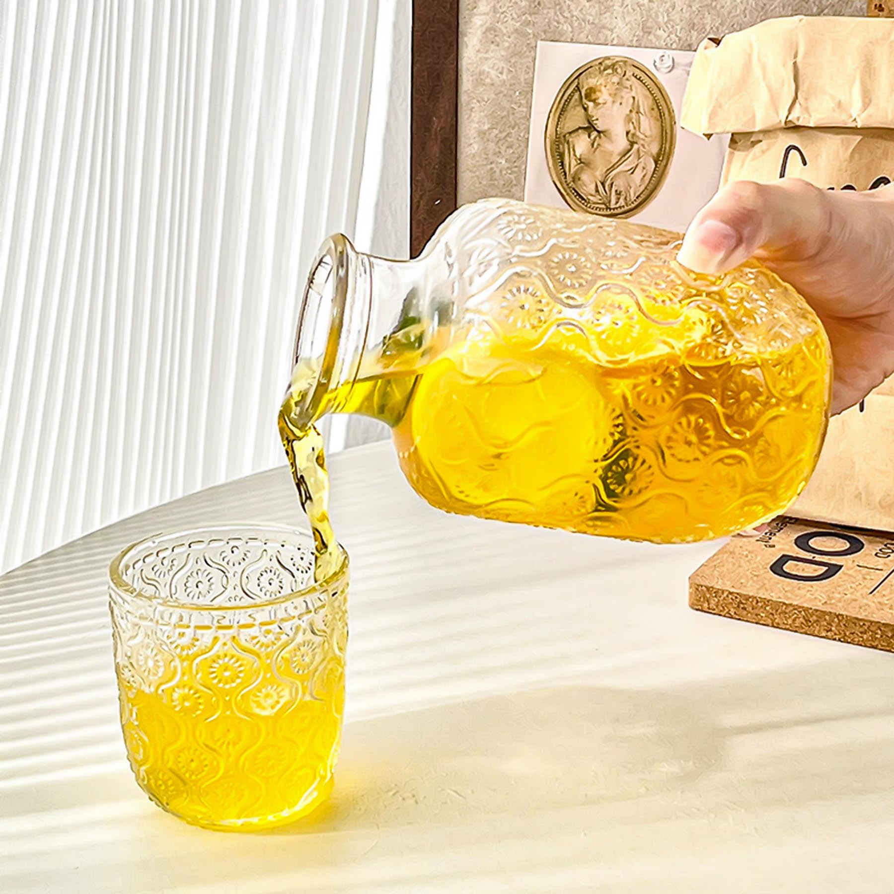Binsakao 18.5 oz carafe demonstrates ample capacity for nightly drinks