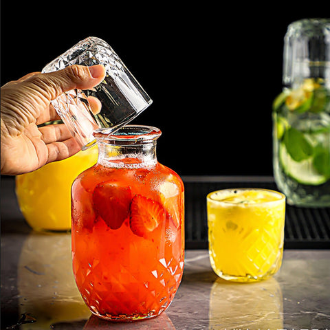 Binsakao diamond-etched carafe brings timeless bedside style
