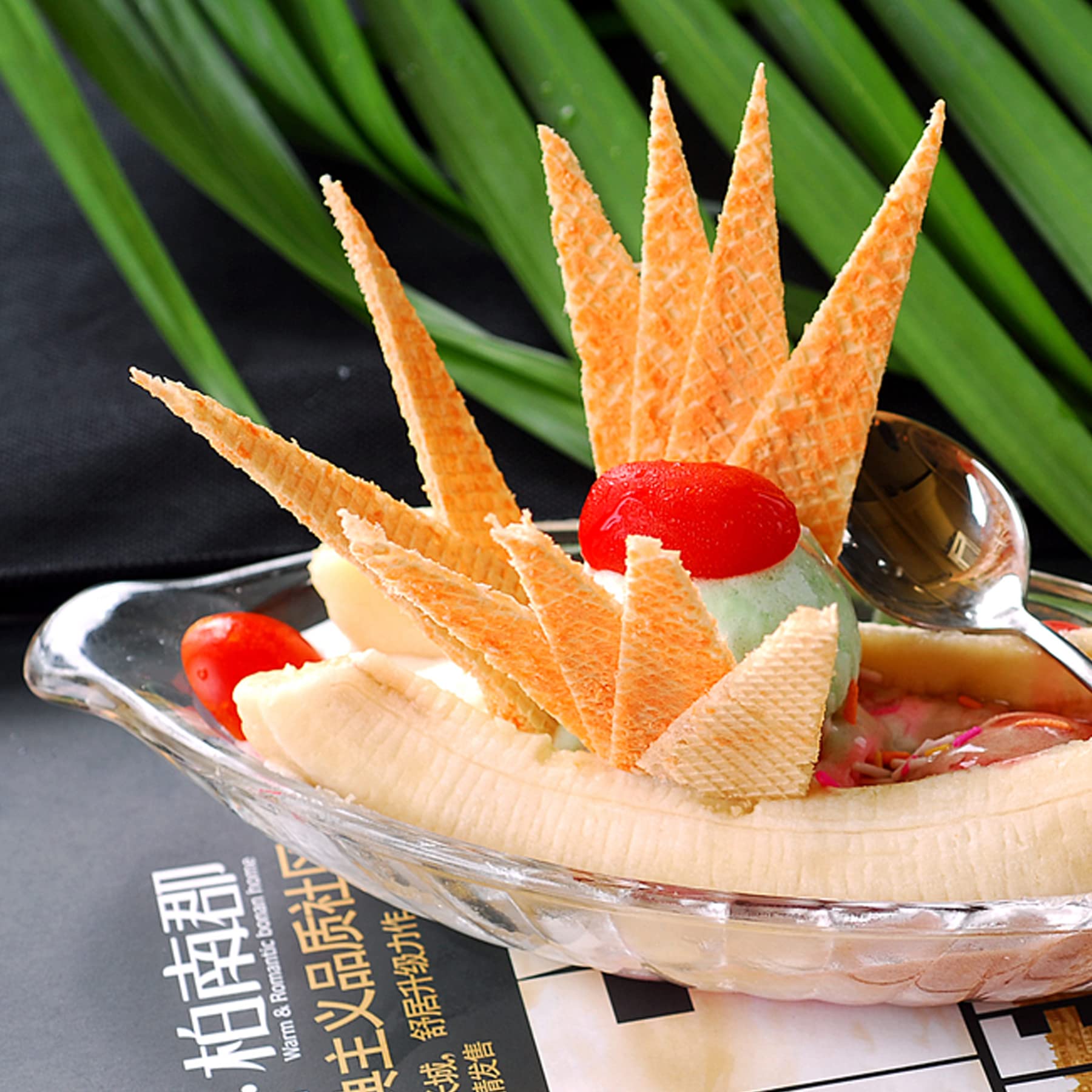 Binsakao four-piece serving set adapts to countertop or buffet serving.