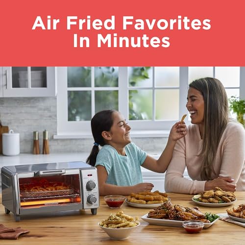 BLACK+DECKER Crisp N Bake top controls for simple 5-in-1 cooking