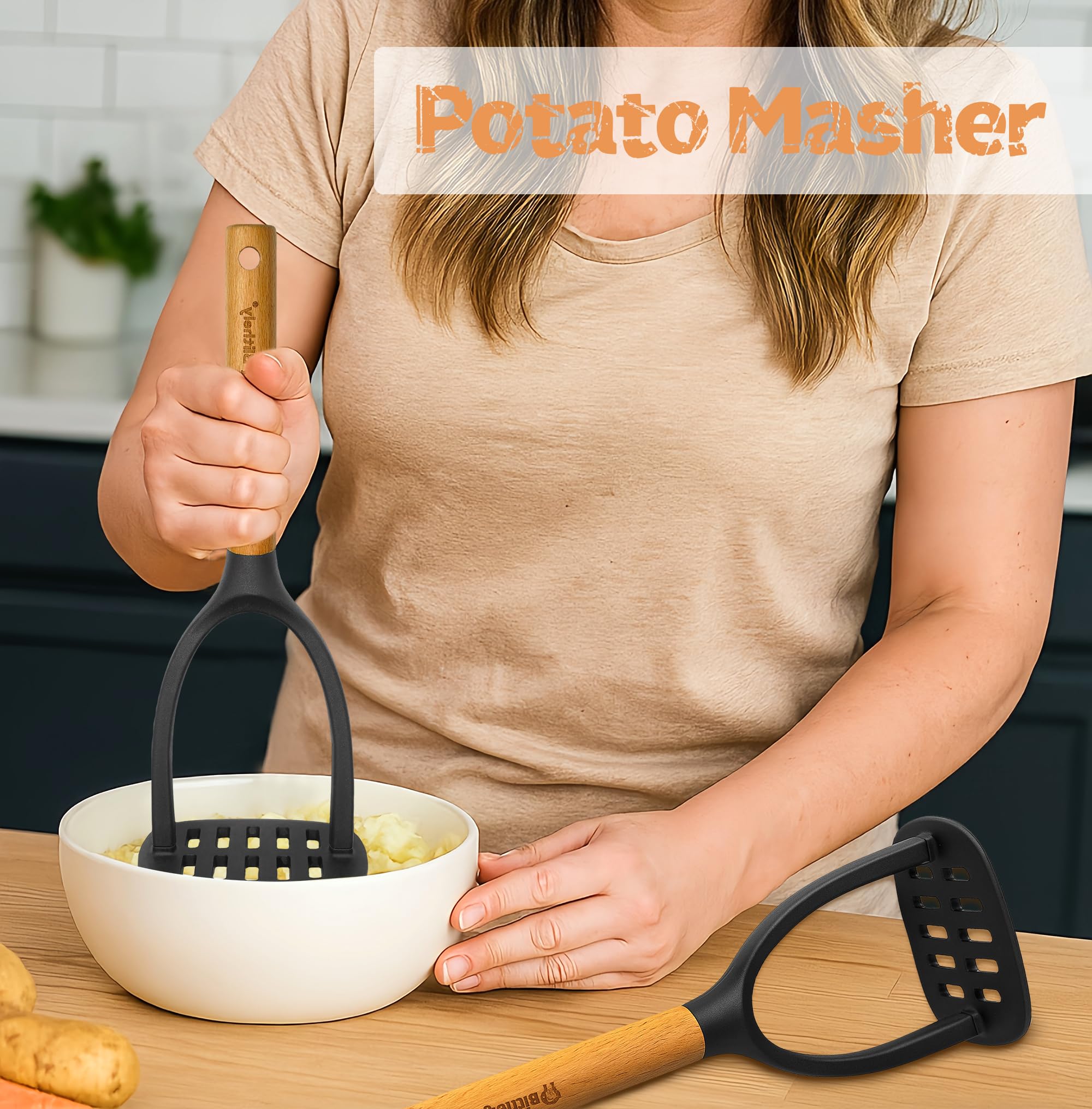 Blithely easy-clean silicone surfaces simplify cleanup after cooking.