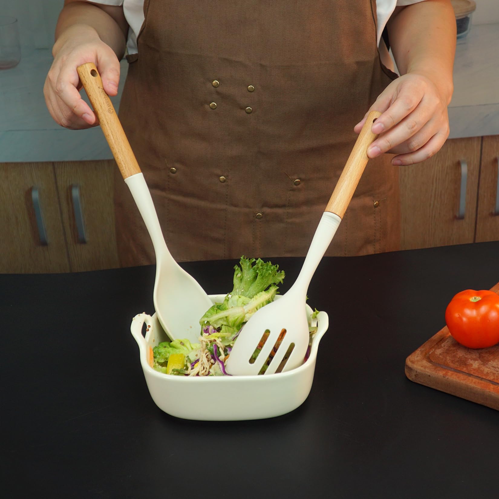 Blithely spoon hanging hole design for space-saving storage.