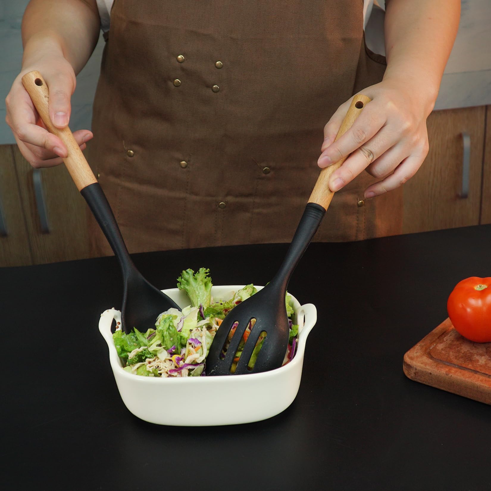 Blithely silicone spoons heat-resistant up to 480°F for searing.