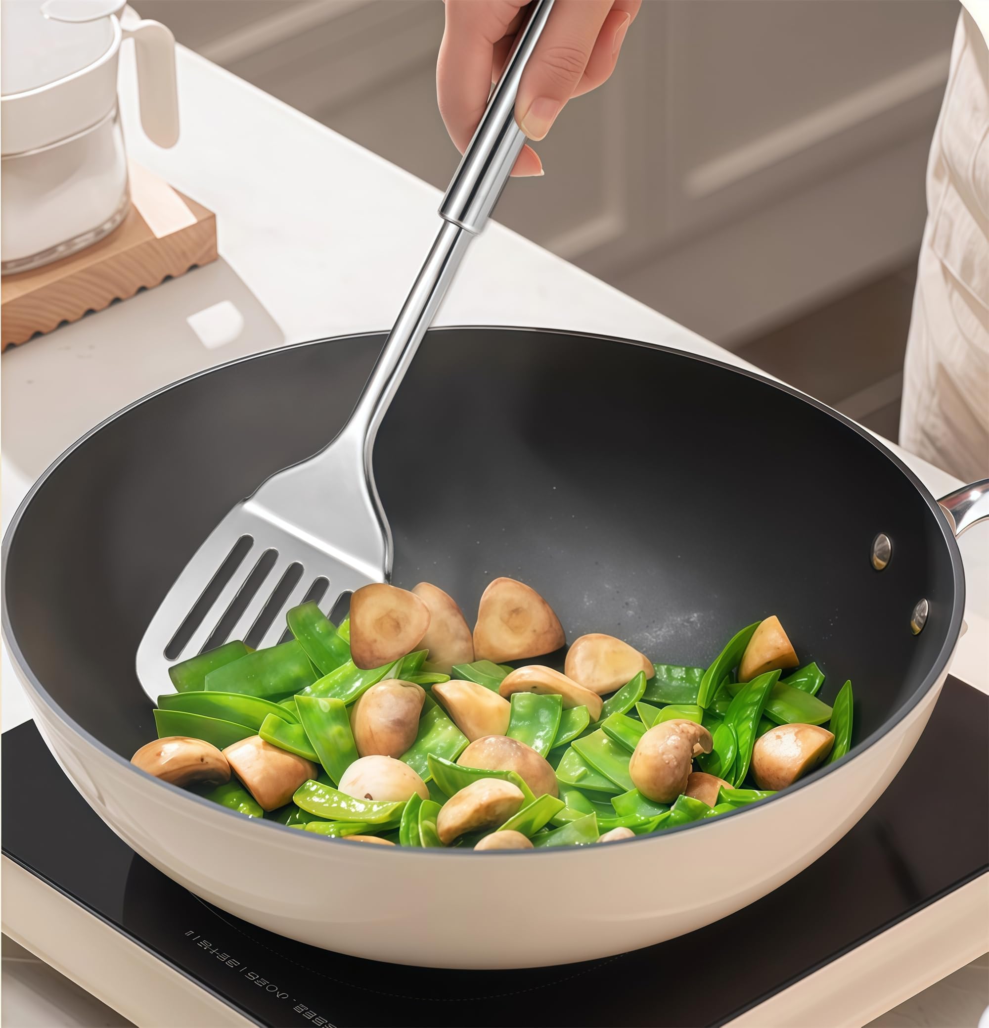 Blithely skimmer ideal for draining liquids during cooking
