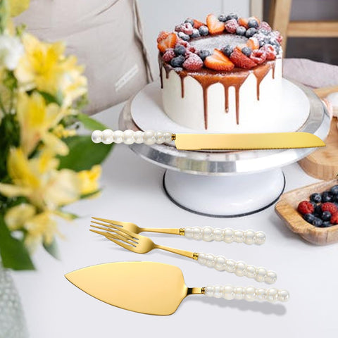Bltnever pearl-handle server detail showcases refined design for smooth cake serving.