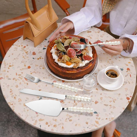 Bltnever ceramic-pearl accent embodies luxury without compromising everyday durability.