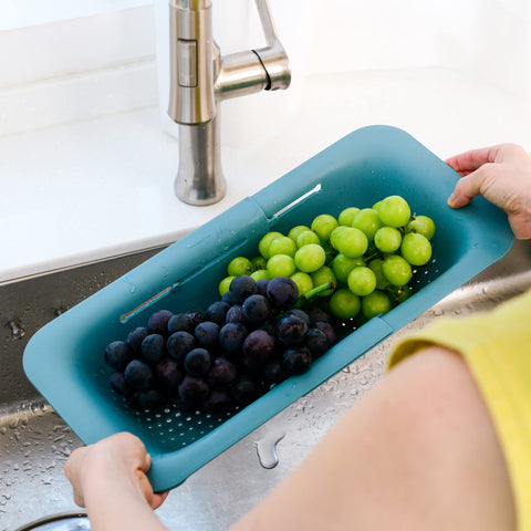 Blue Ginkgo dishwasher-safe colander cleans easily after use