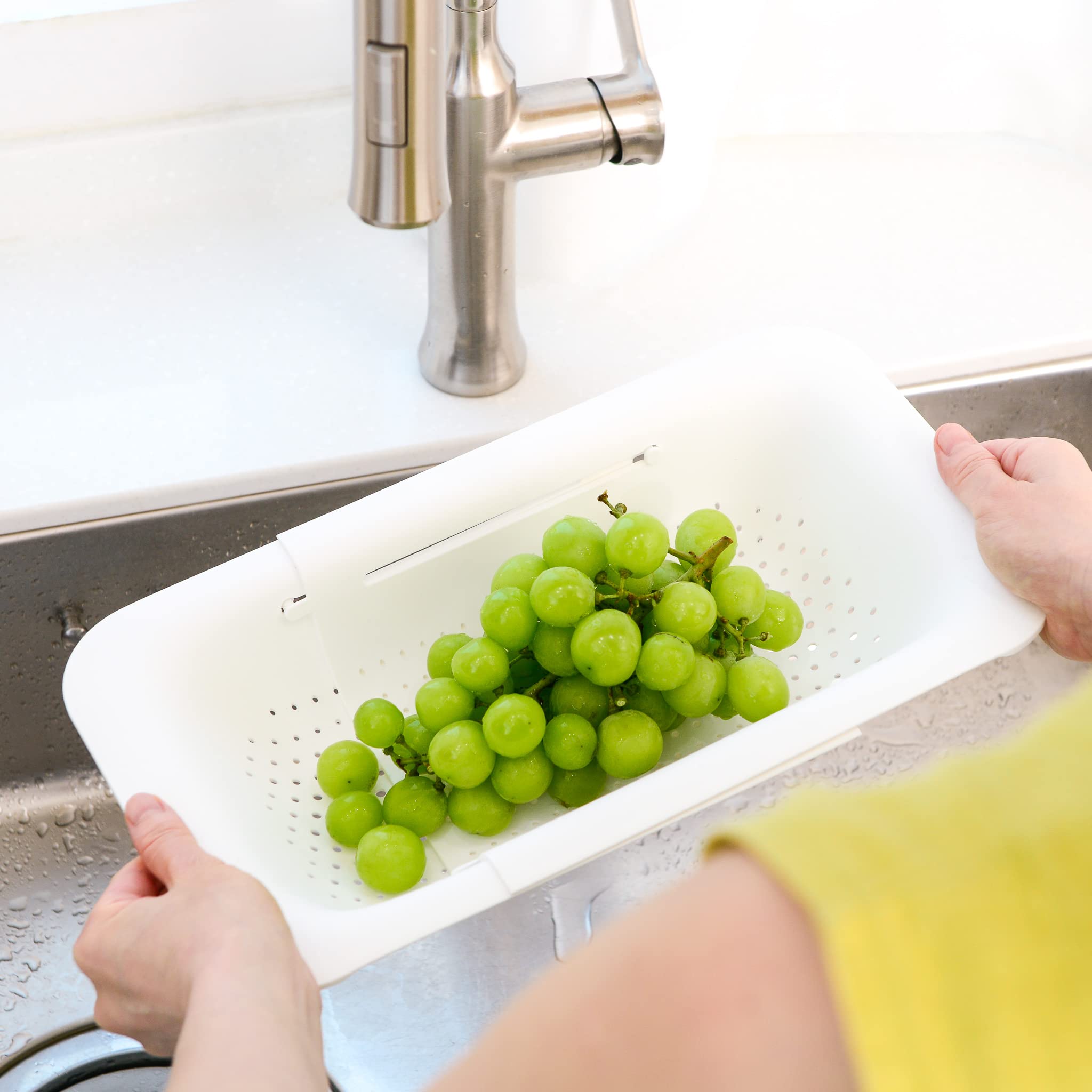 Blue Ginkgo is top-rack dishwasher safe for quick cleanup.