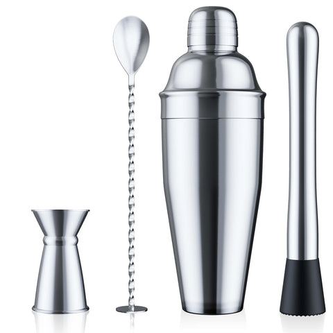 Blue River Water 24oz cocktail shaker with built-in strainer for smooth pours.