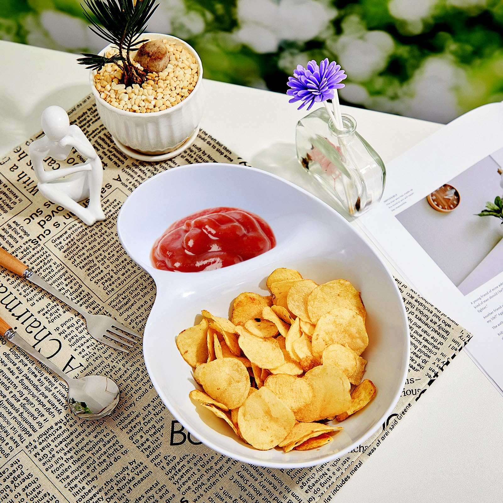Blushtier snack-display dishes ideal for chips, dips, and fruit.