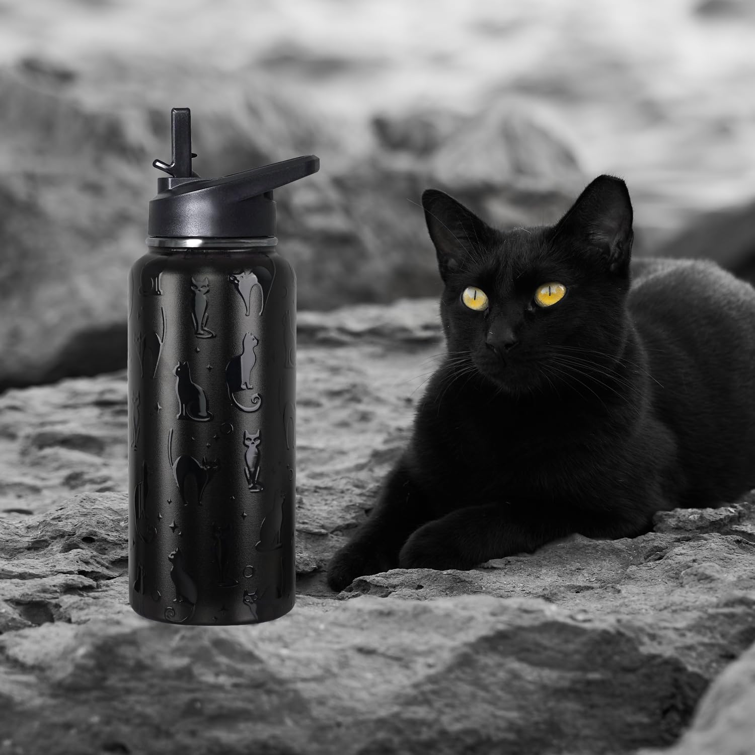 bmxbsk 3D-printed cat texture adds tactile appeal to daily use.