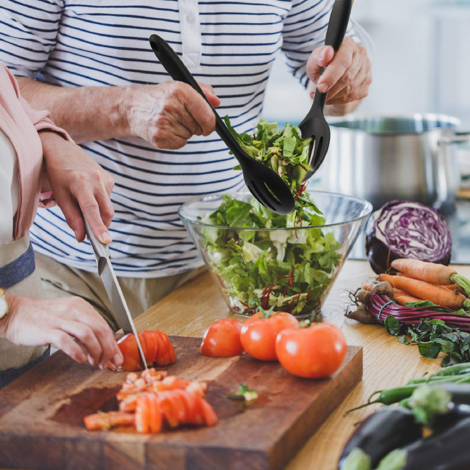 Boao dishwasher-safe spoons for easy cleanup after cooking.
