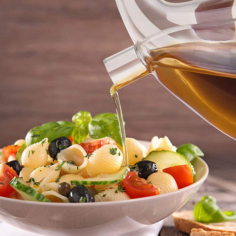 BOLLAER hand-blown spout ensures smooth, drip-free pouring.