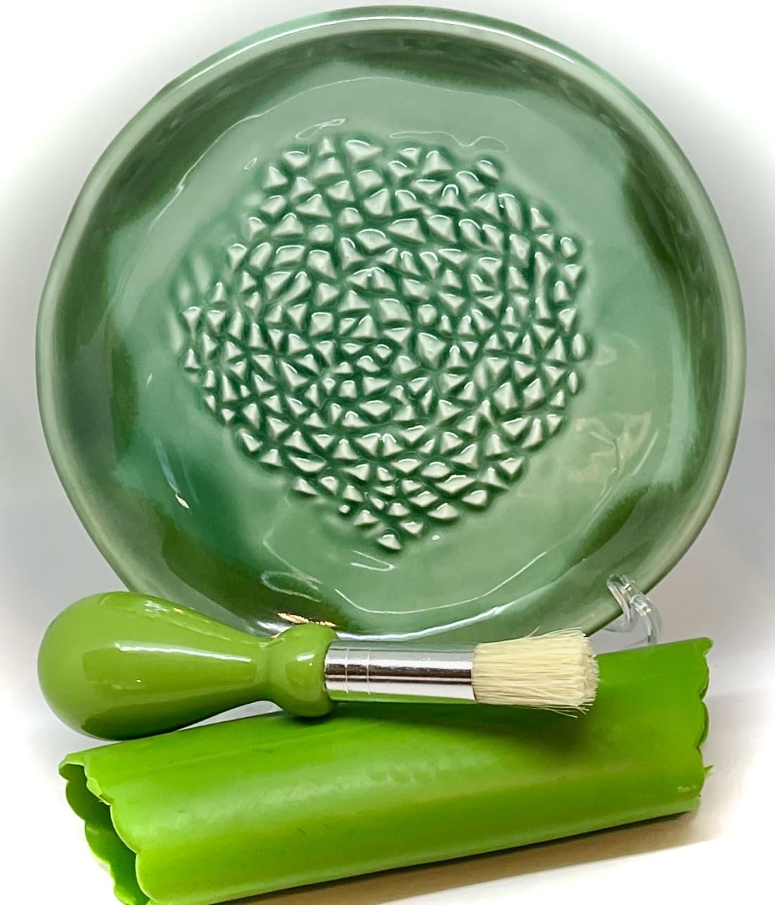 BonCera green glazed design – attractive ceramic finish boosts countertop appeal.