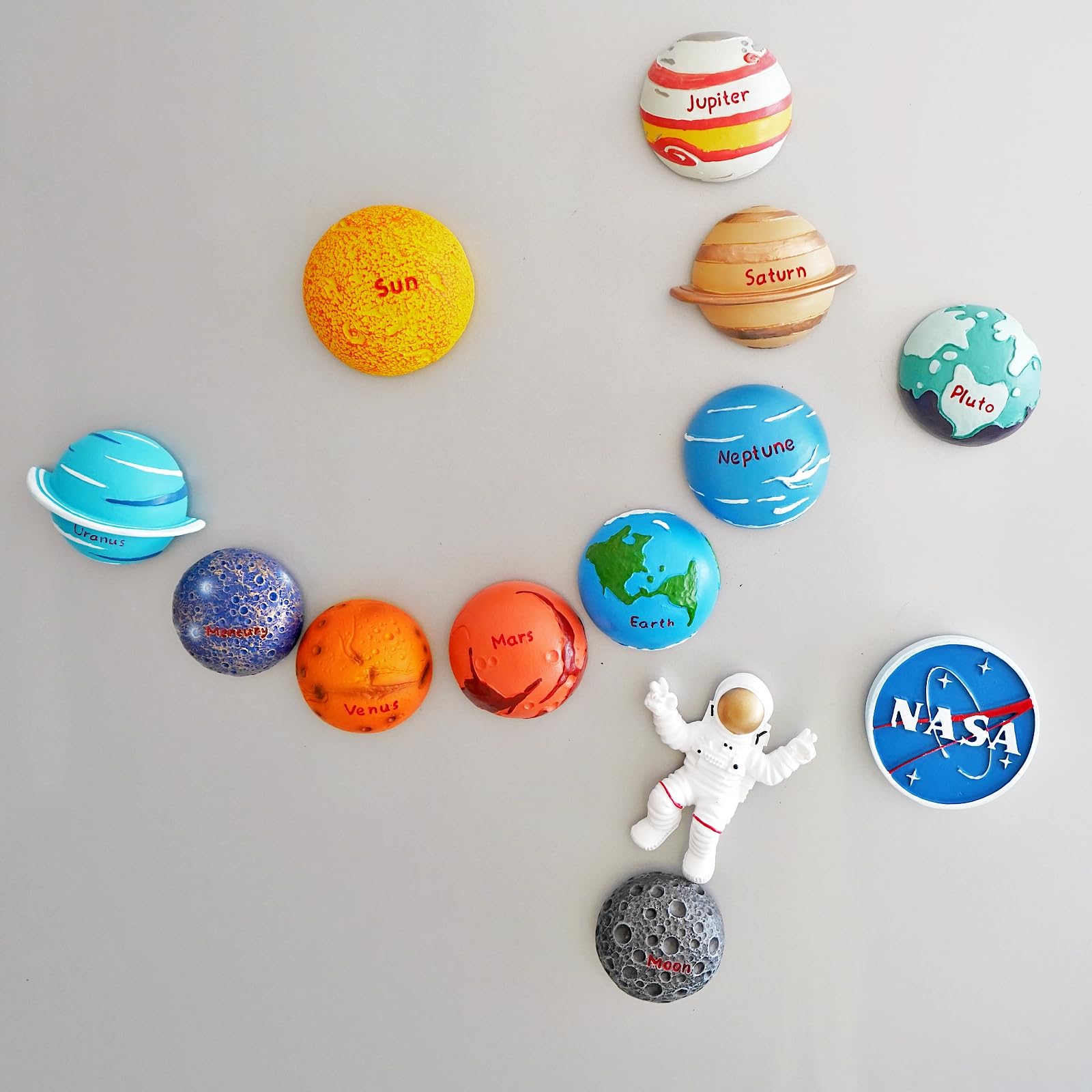 Bonilve Astronaut magnet sparks curiosity during STEM activities.