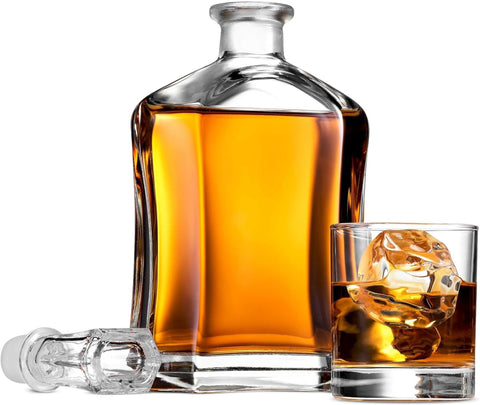 Italy-made Capitol decanter showcasing timeless glass craftsmanship