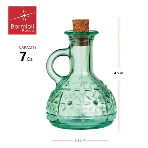 Olivia cruet side profile highlighting the right-angled handle and classic silhouette.