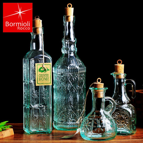 Close-up of the cork-like stopper preserving freshness in the Olivia oil cruet.