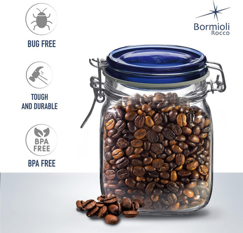 Bormioli Rocco Fido square jaw with blue lid demonstrates secure spill prevention