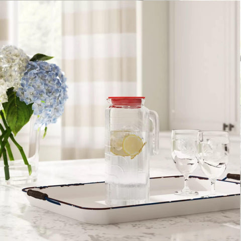 Bormioli Rocco Gelo jug showcases Italian craftsmanship and timeless design.