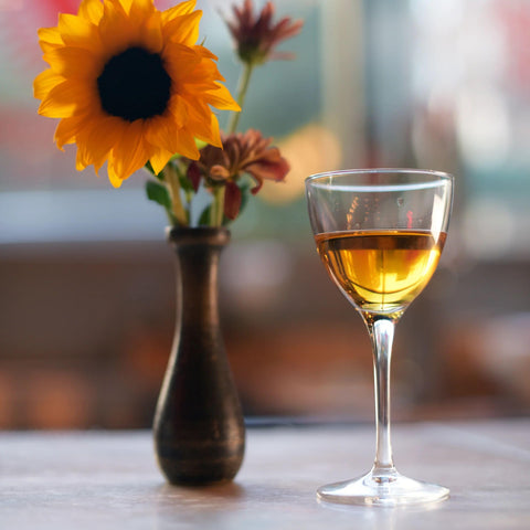 Clear glass showcases drink color and clarity during entertaining.