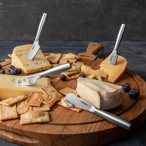 Boska mini Copenhagen knives at table for appetizers