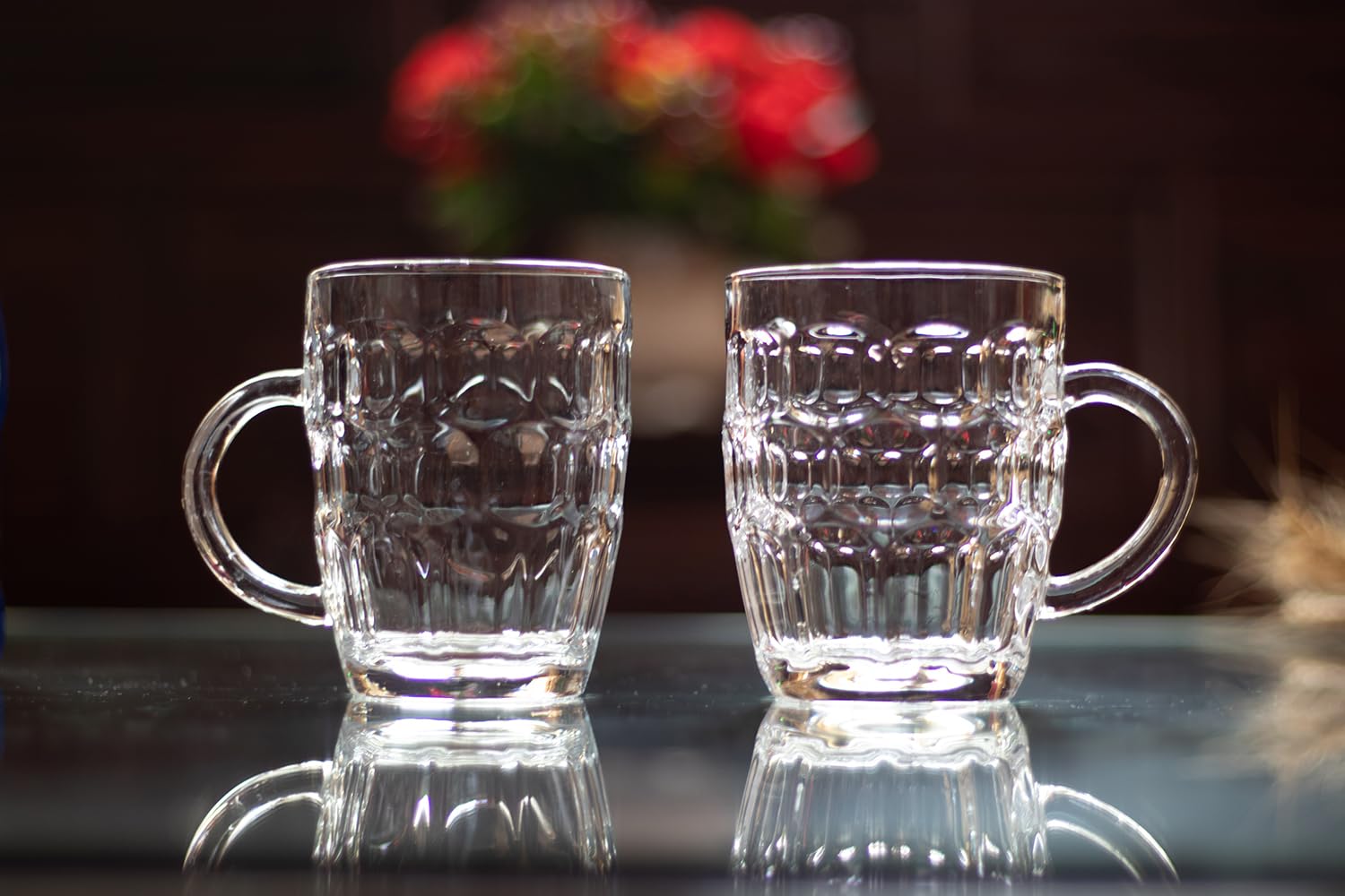 BothEarn crystal-clear mugs combine durability with elegant clarity for everyday enjoyment.