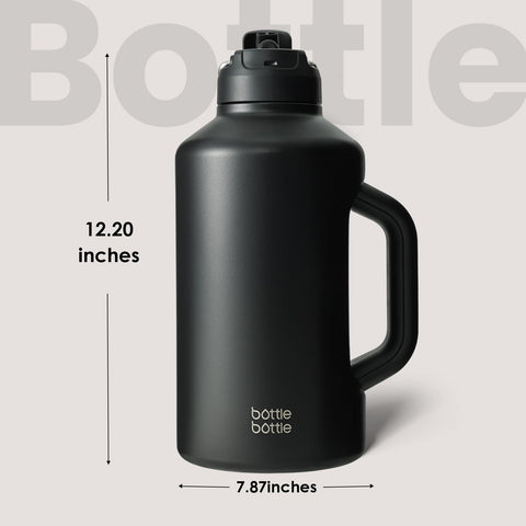 BOTTLE BOTTLE vacuum-insulated technology helps keep drinks cold for hours.