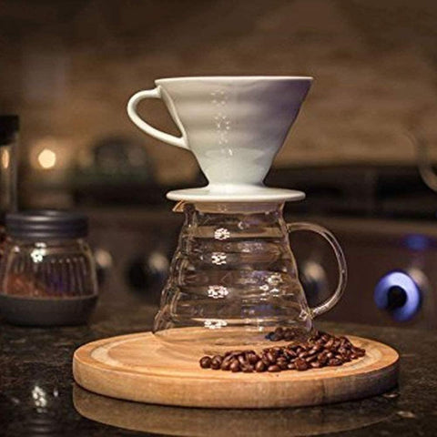 Boxtree sturdy glass handle provides comfortable grip while serving.