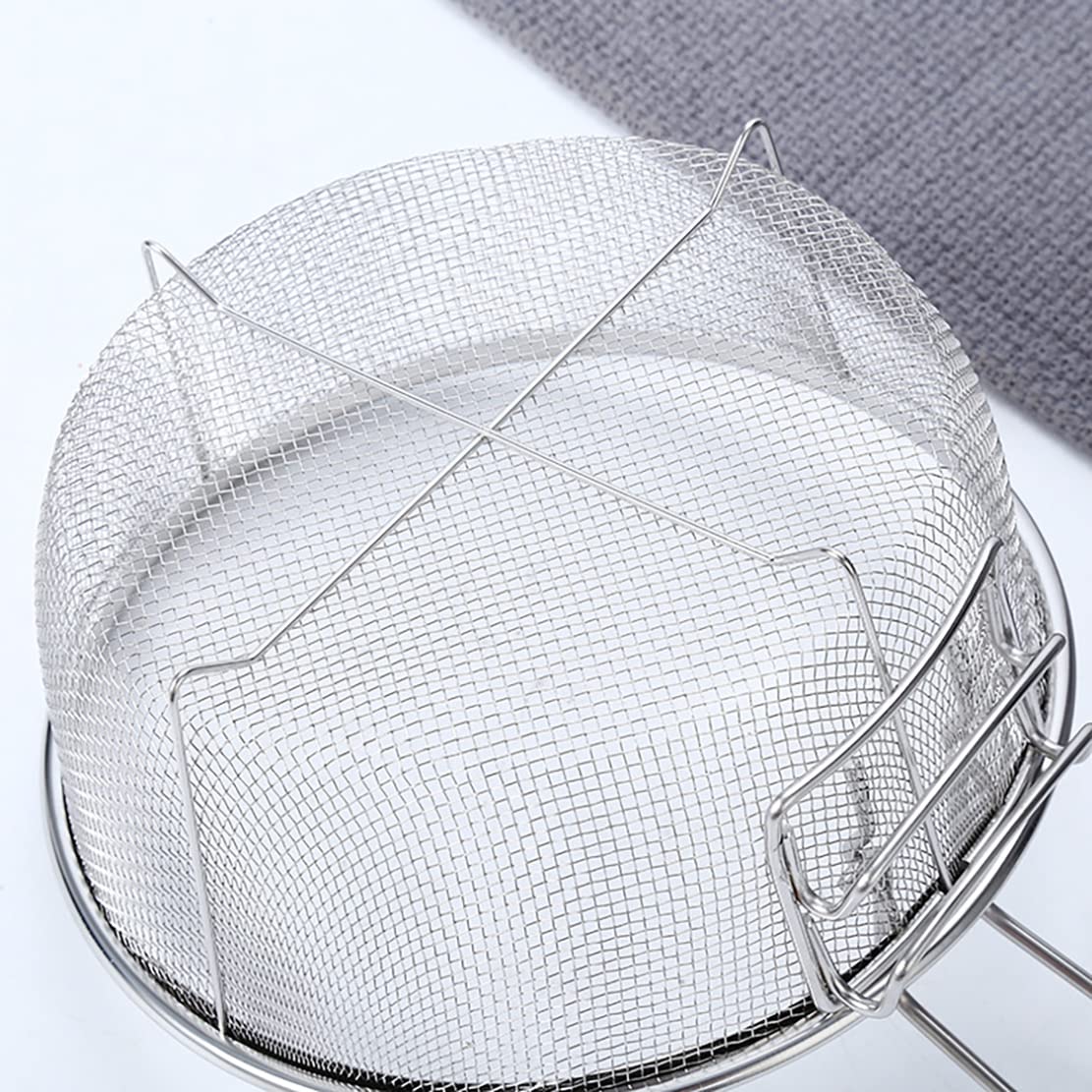 Boxweer dishwasher-safe fry basket for easy cleanup after cooking