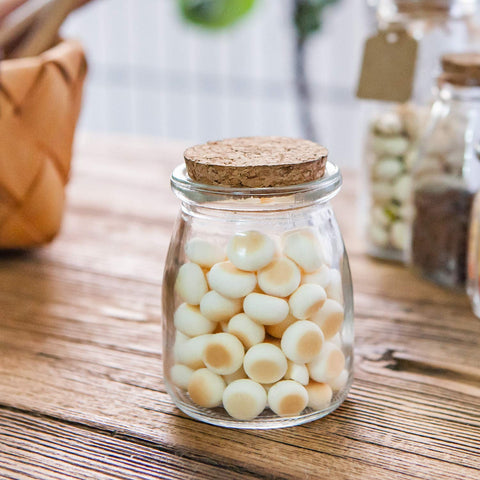 Lead-free Brajttt glass storage jar, durable and recyclable.