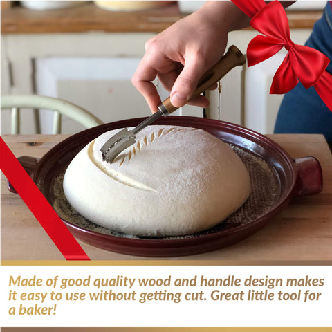 Bread Bosses no-ring design reduces flour buildup for cleaner results